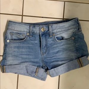 American Eagle light wash denim shorts